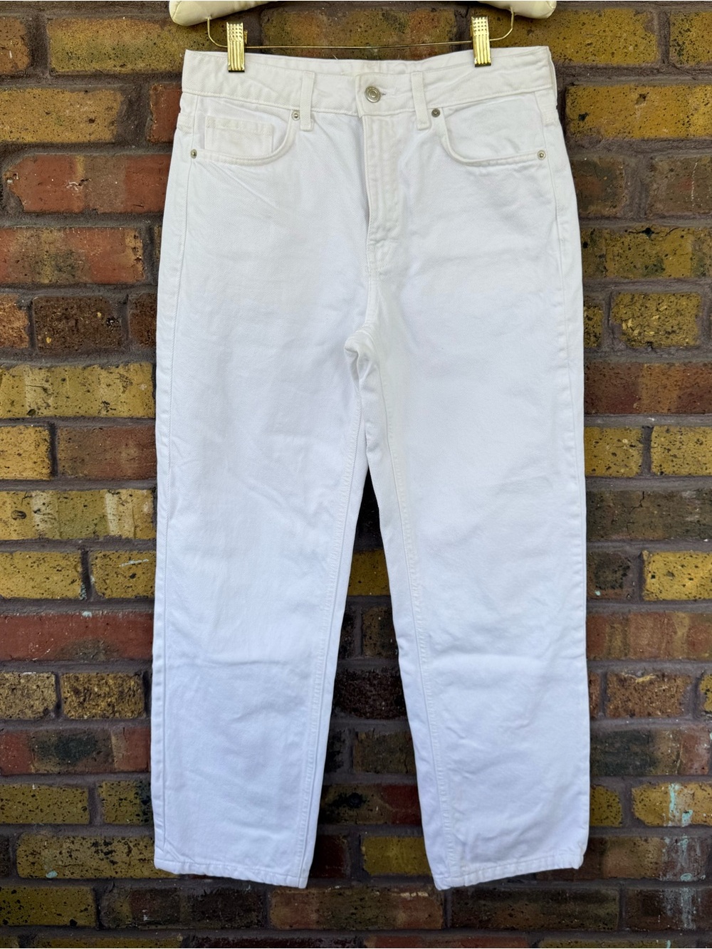 MNG Women’s High Rise Relaxed White Jeans - Size US 4